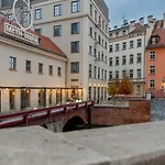 Alemlyn - Na Wyspie Slodowej, Z Balkonem I Pieknym Widokiem- Spaceapart Apartment *