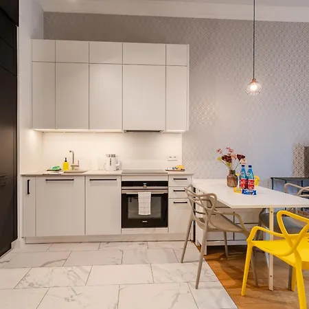 Apartmán Alemlyn - Na Wyspie Slodowej, Z Balkonem I Pieknym Widokiem- Spaceapart Vratislav