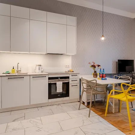 Alemlyn - Na Wyspie Slodowej, Z Balkonem I Pieknym Widokiem- Spaceapart Vratislav